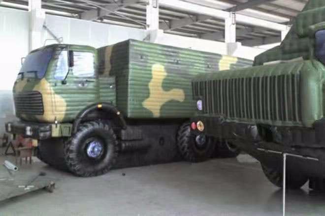 昆明大型军事车